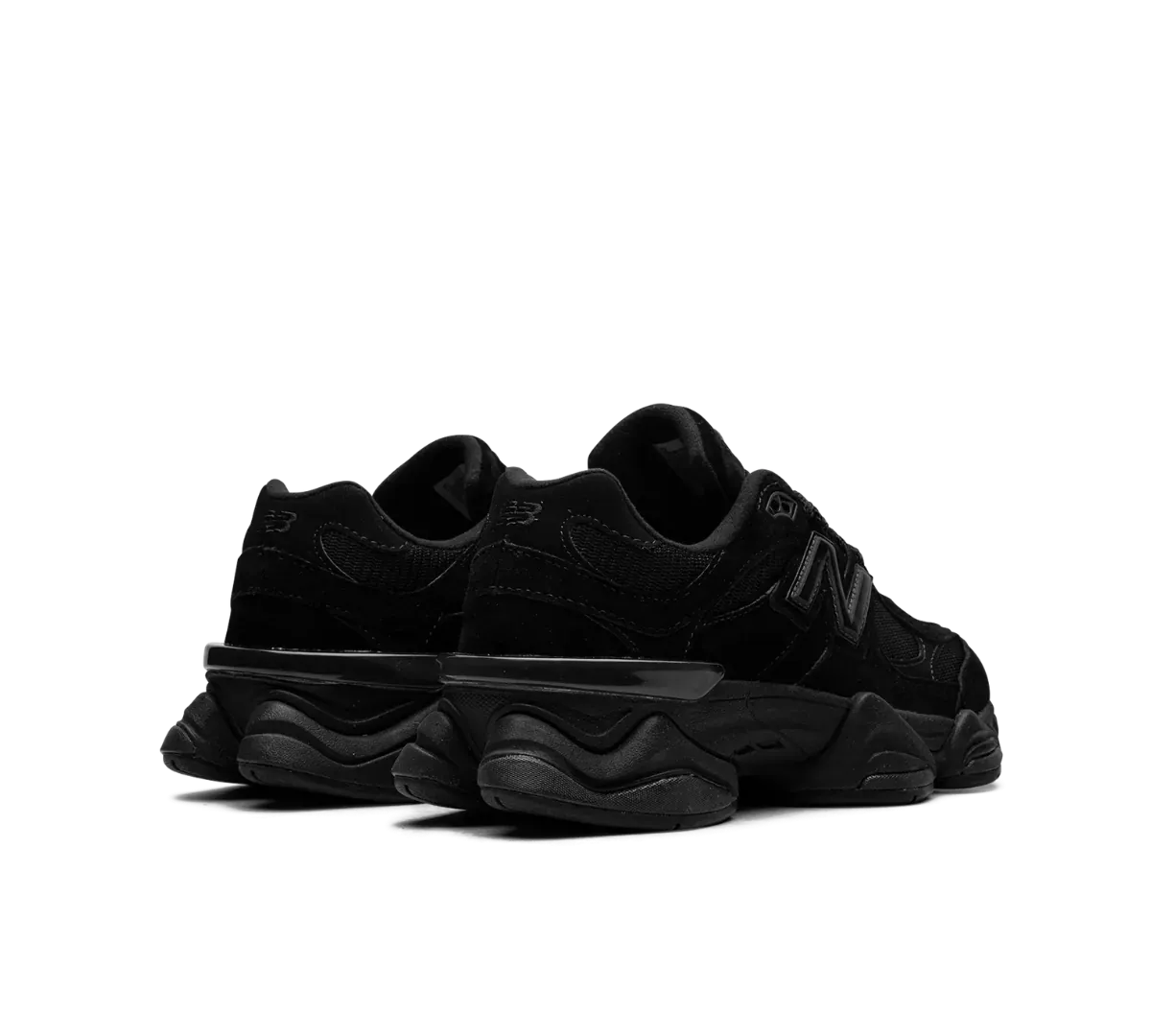 New Balance 9060 Triple Black – Elegante Sneaker en Negro Completo